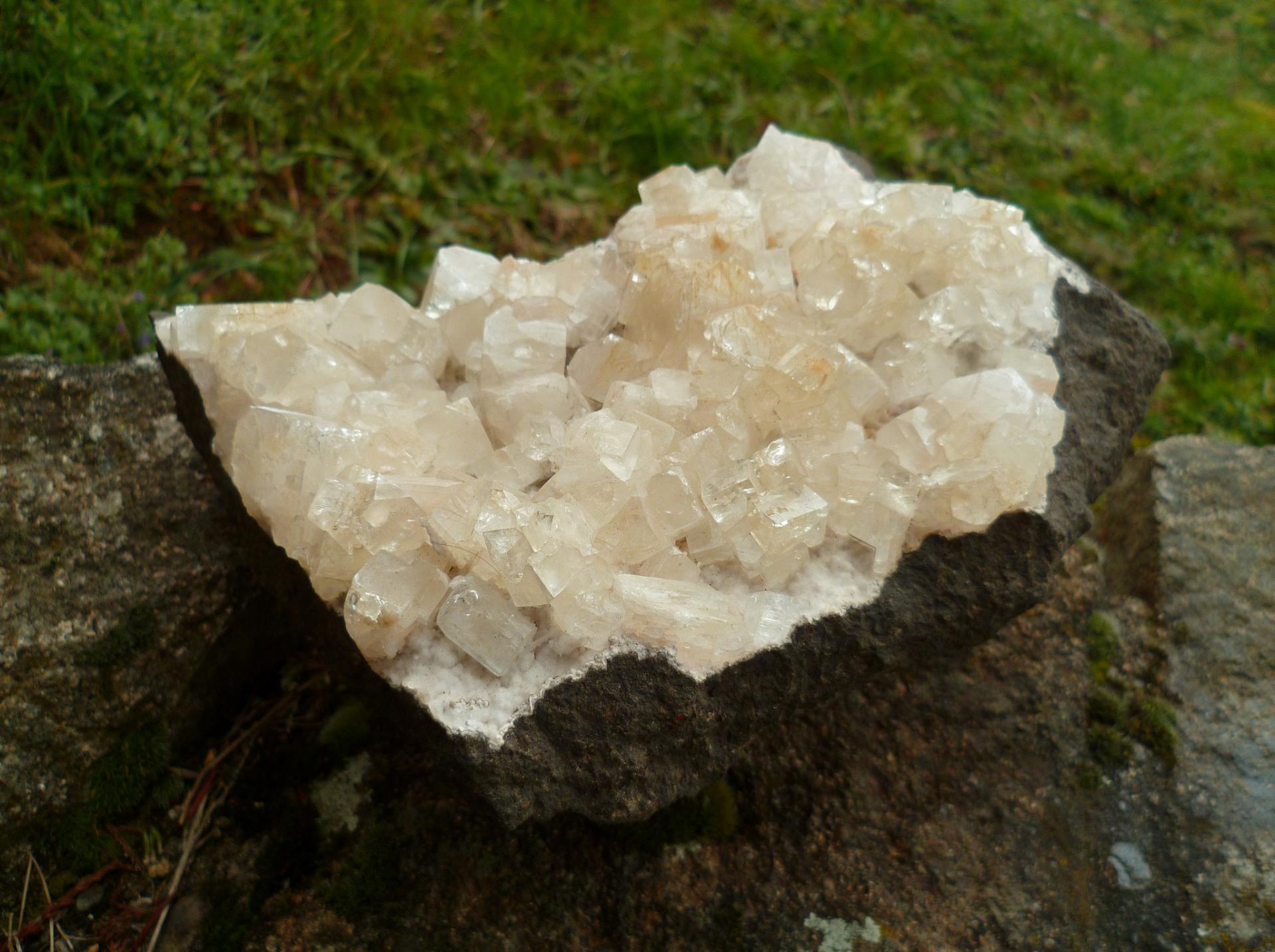 Apophyllite 2