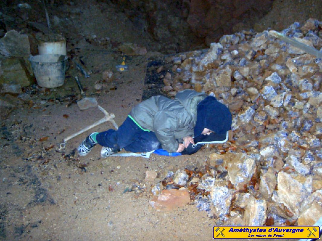 Dormir sur une montagne d'améthyste